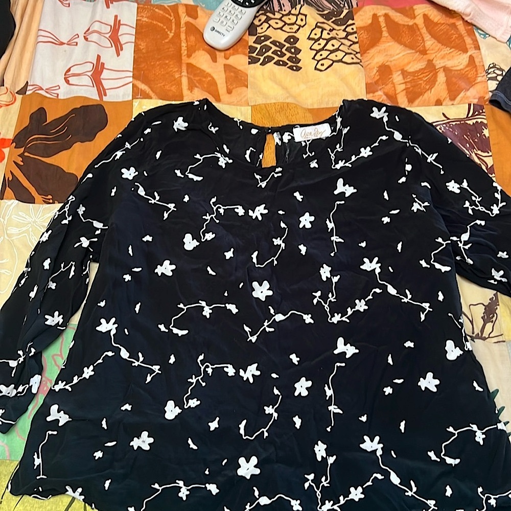 Fighting eel Ava sky blouse